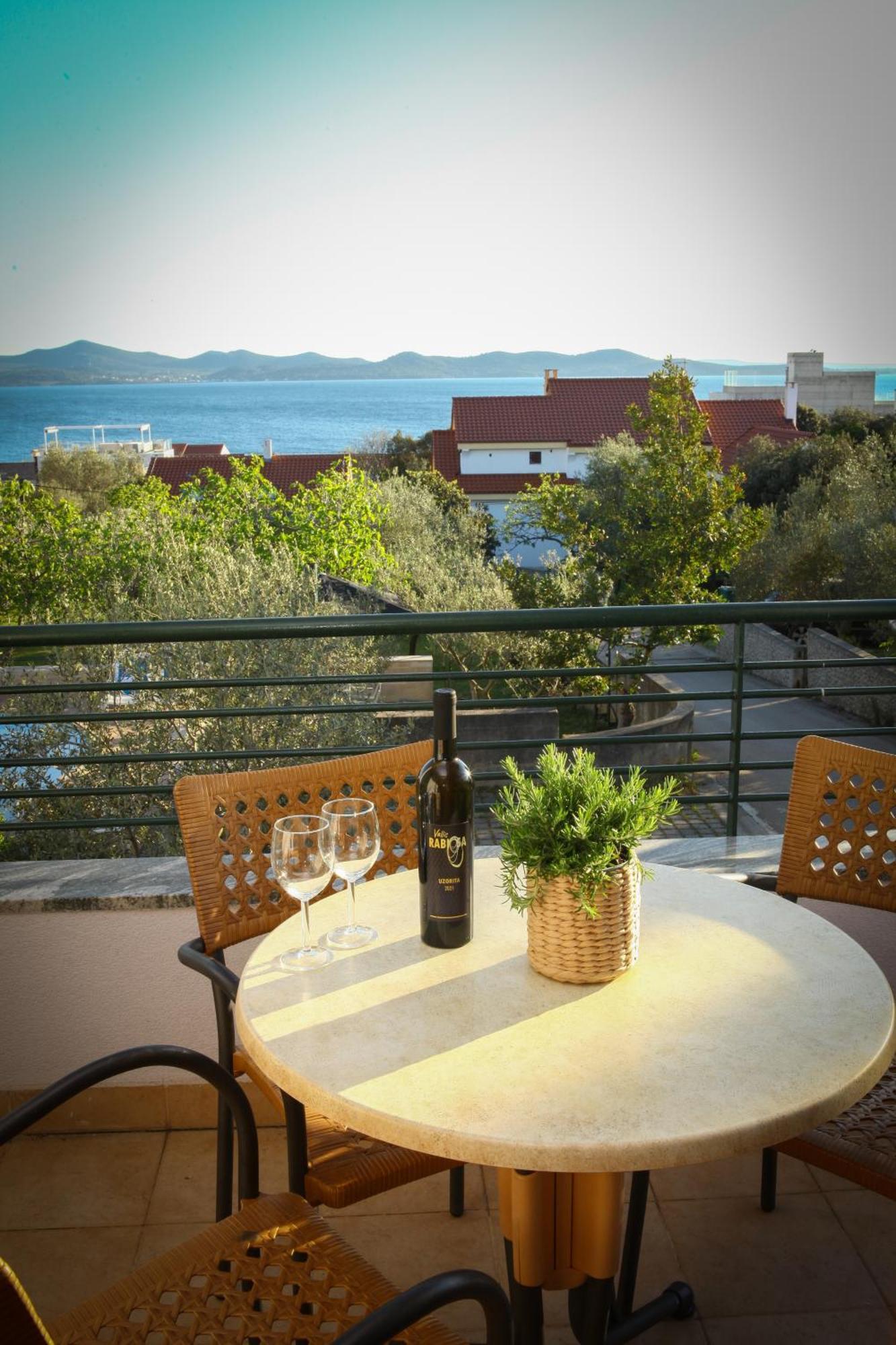 Apartments Vallis Rabiosa Zadar Room photo